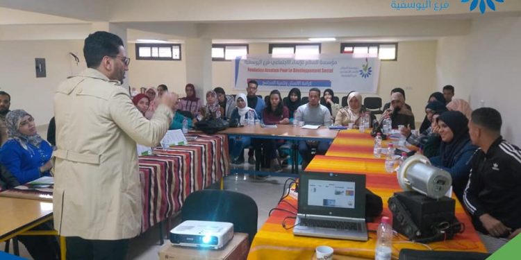 دورة تكوينية تحت عنوان: “الابتكار وسيلة للتميز أم حتمية للعولمة والاقتصاد الرقمي”